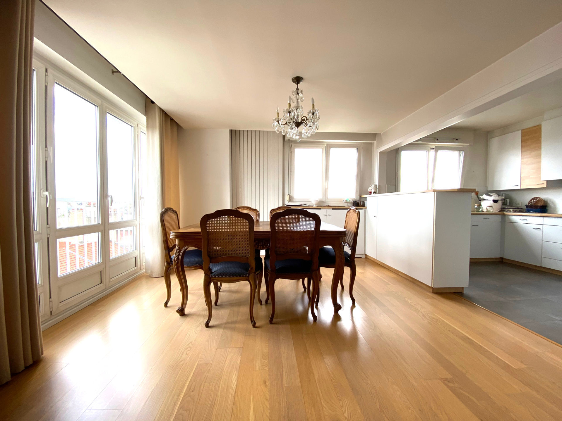 Appartement de 108m2 - 5 pièces - Reims - Quartier Cathédrale