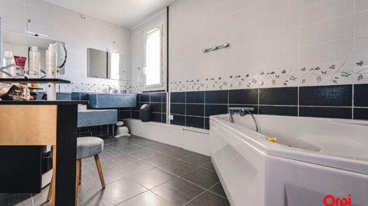 Appartement de 109m2 - 5 pièces - Reims - Quartier Hippodrome