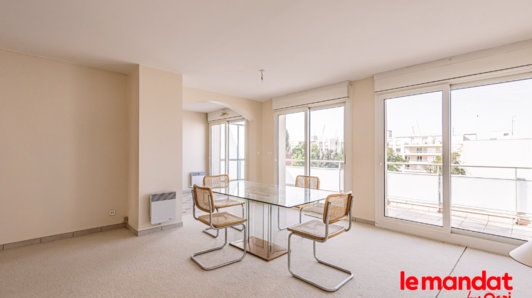 Appartement de 111m2 - 5 pièces - Reims - Quartier Libergier - Chanzy