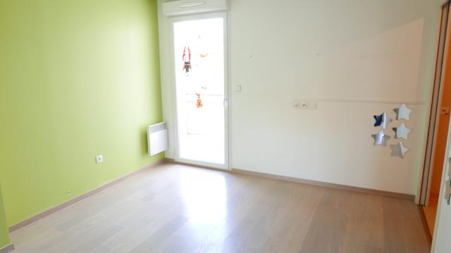 Appartement - 5 pièces - Reims - Quartier Boulevard De La Paix