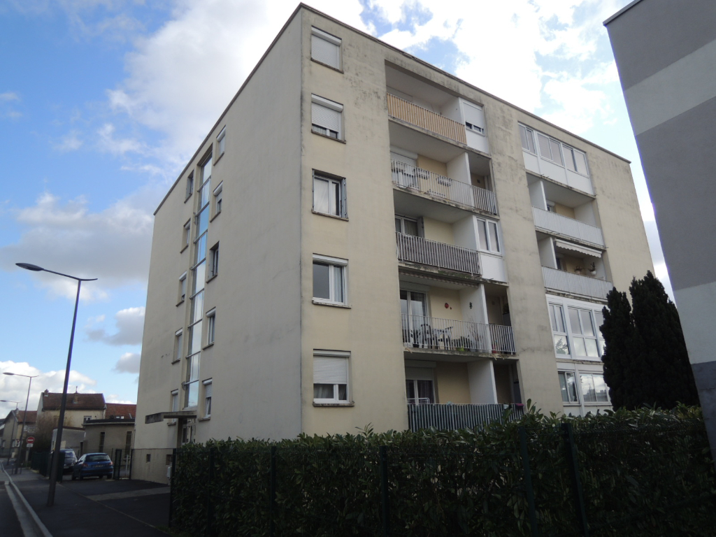 Appartement de 74m2 - 4 pièces - Reims - Quartier Avenue De Laon - Neufchatel