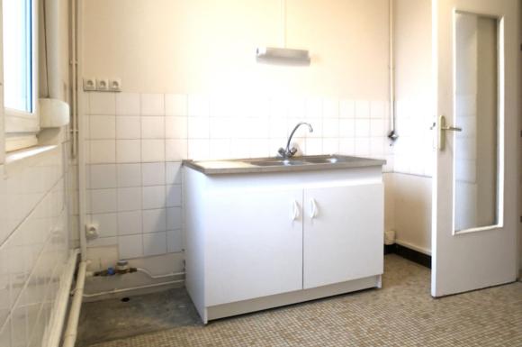 Appartement de 74m2 - 4 pièces - Reims - Quartier Boulevard De La Paix - Centre Ville