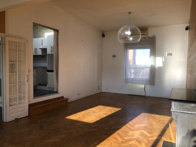 Appartement de 79m2 - 5 pièces - Reims - Quartier Avenue De Laon - Place Luton