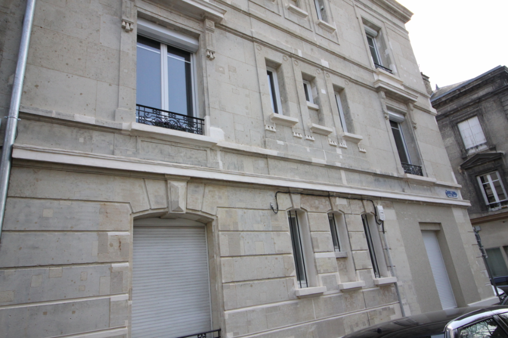 Appartement de 80m2 - 4 pièces - Reims - Quartier Clairmarais - Place Amélie Doublié