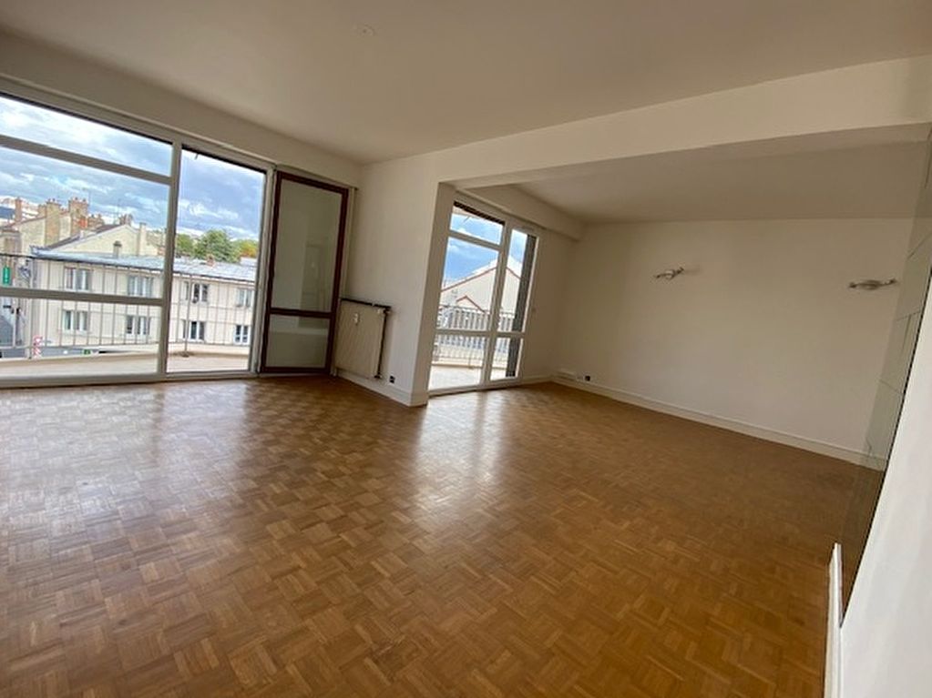 Appartement de 90m2 - 5 pièces - Reims - Quartier Centre Ville - Moissons