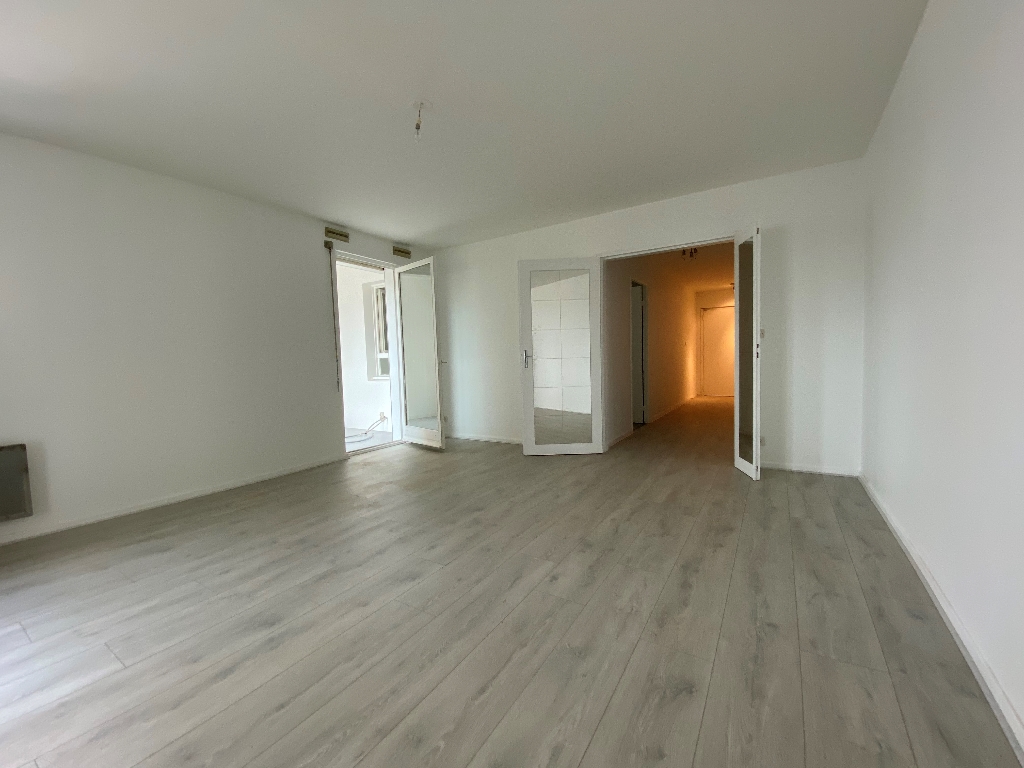 Appartement de 94m2 - 4 pièces - Reims - Quartier Proche canal