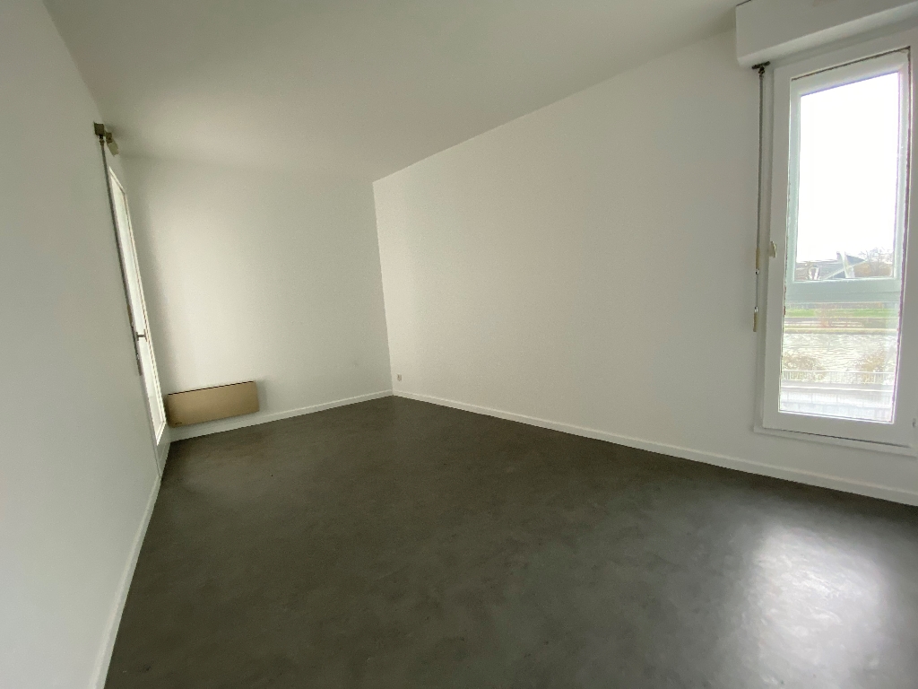 Appartement de 94m2 - 4 pièces - Reims - Quartier Proche canal