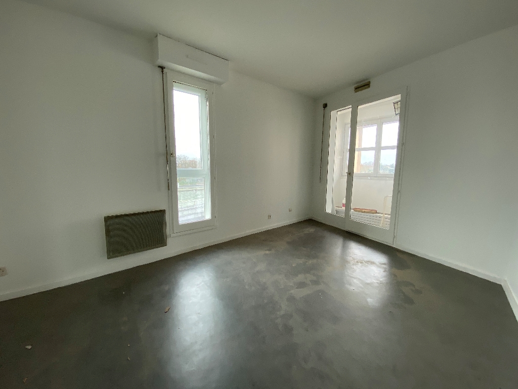 Appartement de 94m2 - 4 pièces - Reims - Quartier Proche canal