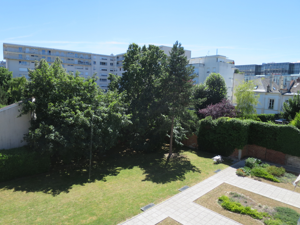 Appartement de 95m2 - 5 pièces - Reims - Quartier Boulevard De La Paix