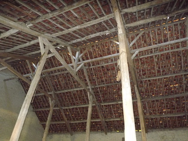 Grange de 110m2 - 1 pièce - Reims