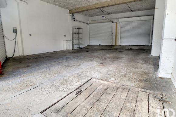 Immeuble de 140m2 - 8 pièces - Reims - Quartier Clairmarais