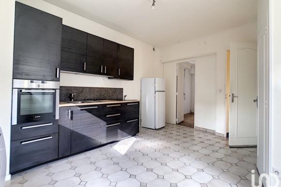 Immeuble de 140m2 - 8 pièces - Reims - Quartier Clairmarais