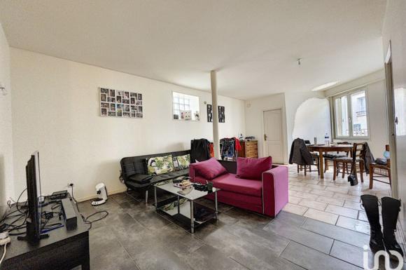 Immeuble de 230m2 - 7 pièces - Reims - Quartier Jamin