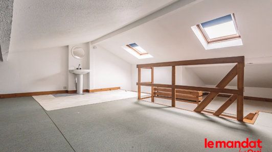 Immeuble de 70m2 - Reims - Quartier Sainte Anne