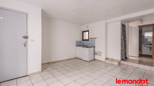 Immeuble de 70m2 - Reims - Quartier Sainte Anne