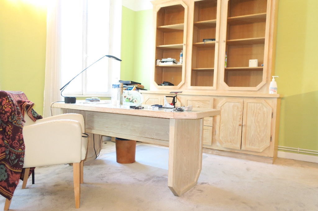 Local commercial de 105m2 - 3 pièces - Reims