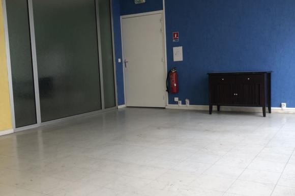 Local commercial de 121m2 - Reims
