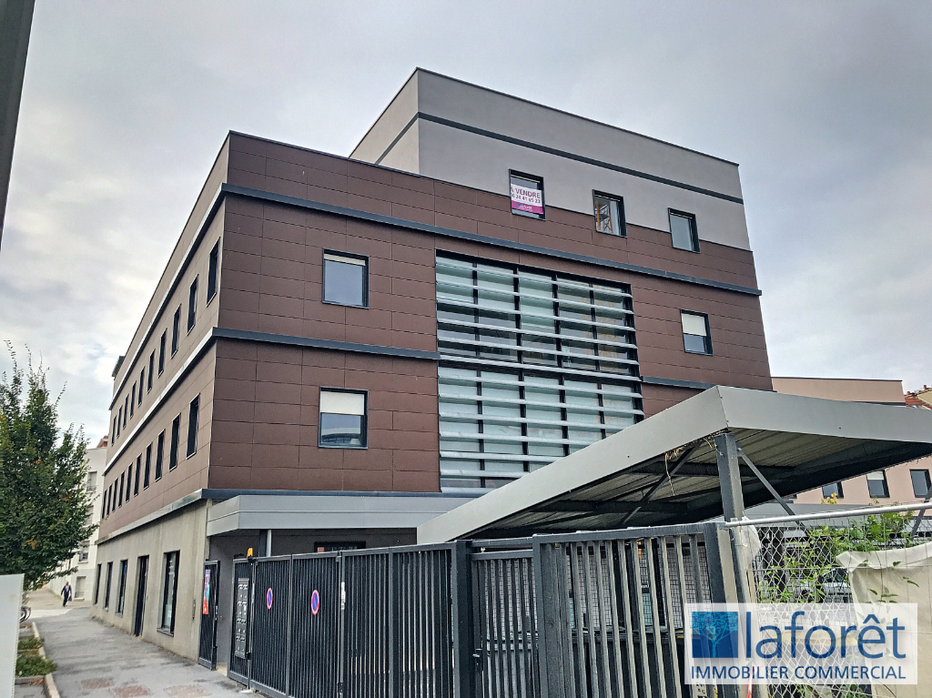 Local commercial de 163m2 - Reims