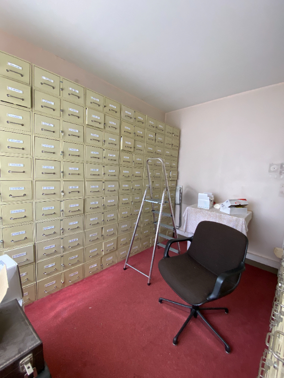 Local commercial de 76m2 - 4 pièces - Reims