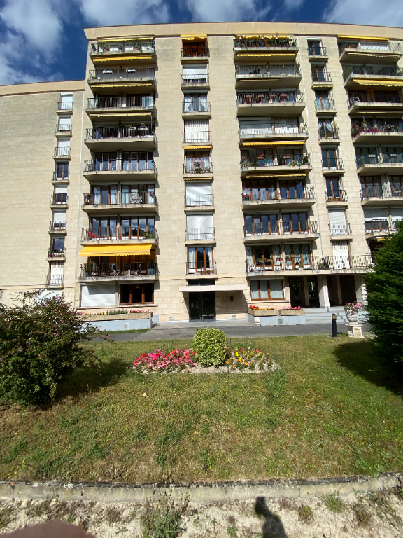 Local commercial de 76m2 - 4 pièces - Reims