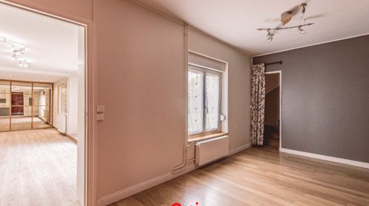 Maison de 230m2 - 9 pièces - Reims - Quartier Dauphinot