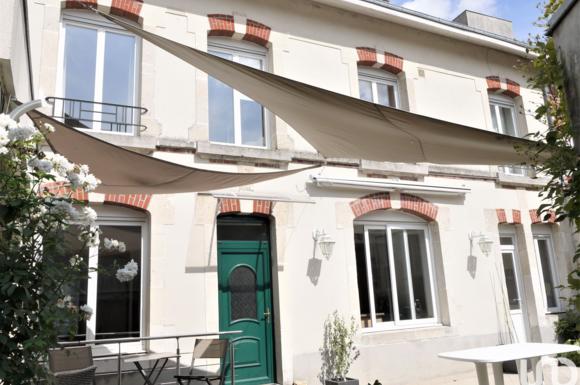 Maison de 247m2 - 8 pièces - Reims