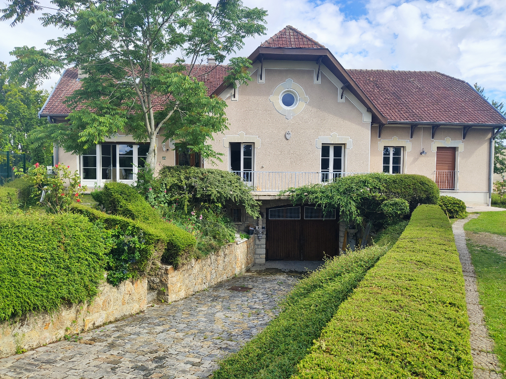 Maison de 315m2 - 8 pièces - Reims