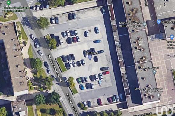 Parking de 10m2 - Reims