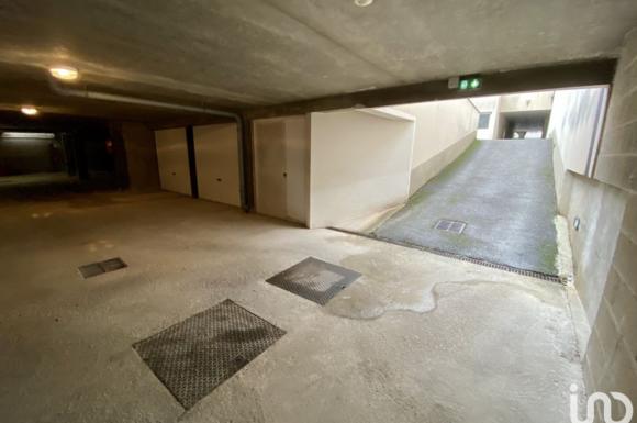 Parking de 12m2 - Reims