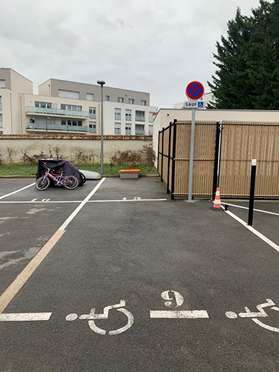 Parking de 25m2 - Reims - Quartier Tinqueux