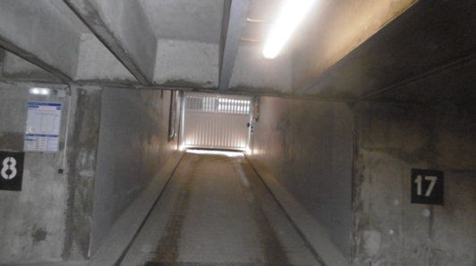 Stationnement de 24m2 - Reims - Quartier Saint Remi